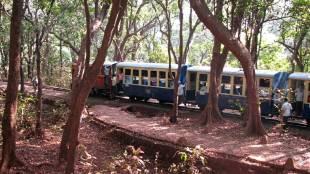 Matheran mini train services closed in monsoon | Neral to Aman Lodge toy train suspended | Central Railway Matheran shuttle train timetable | Maharashtra monsoon tourism updates Matheran local transport