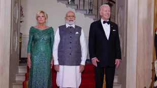 PM Modi Diamond Gift to Jill Biden inside White House | Jill Biden Memoir Book Updates and secrets | पीएम मोदींनी जिल बायडन यांना भेट दिलेला ७.५ कॅरेटचा हिरा | जिल बायडन यांचे नवे आत्मचरित्र पुस्तक