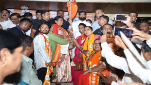 CM Eknath Shinde Shivsena party entry | Mumbai political news live updates | Shivsena mega bharti Nandanvan | Maharashtra politics UBHATA NCP leaders join Shinde group