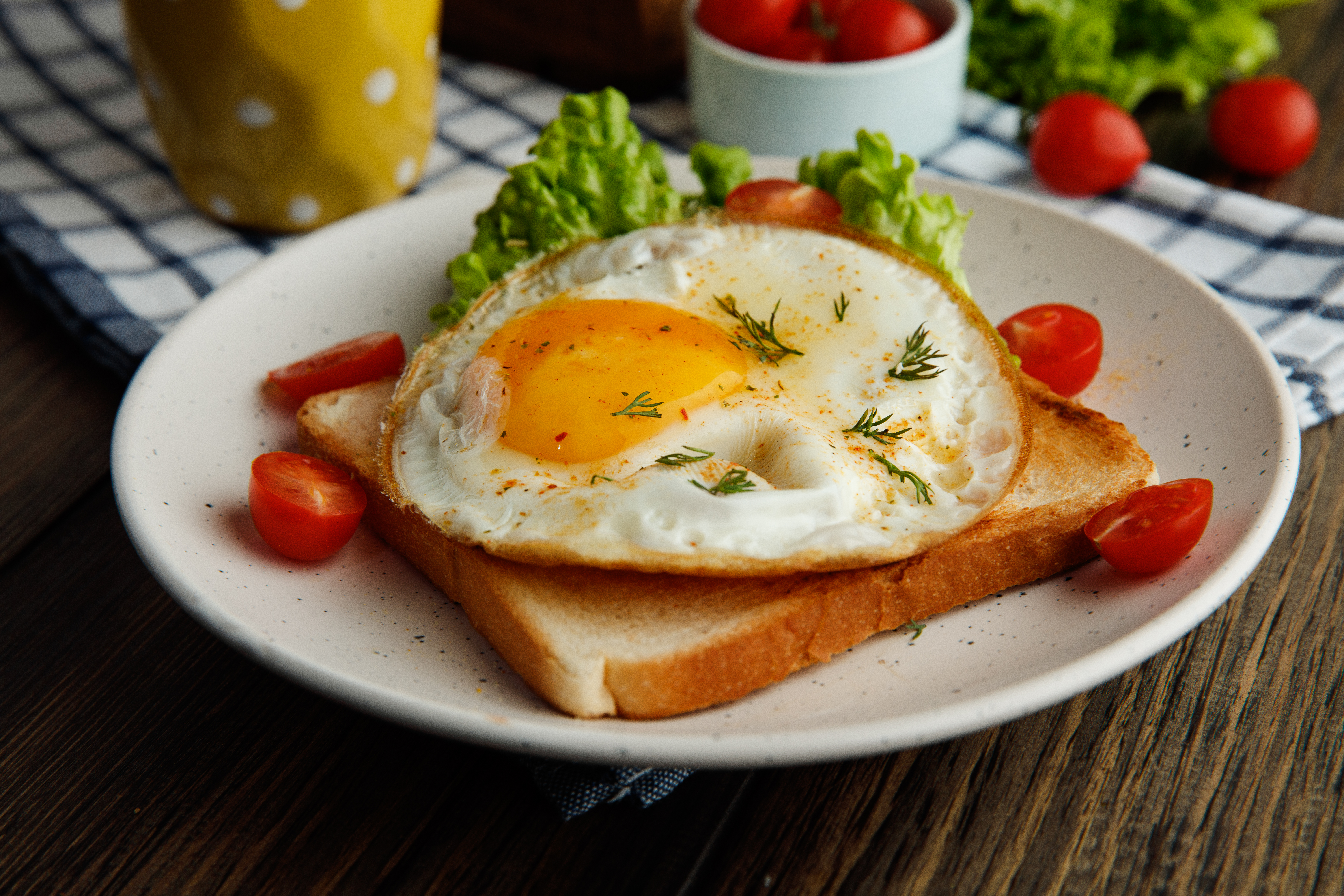 benefits of eating eggs daily