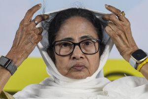 Mamata Banerjee after West Bengal election defeat | TMC split political crisis news updates | ममता बॅनर्जी तृणमूल काँग्रेस राजकीय संकट | खरा तृणमूल काँग्रेस पक्ष फूट वृत्त