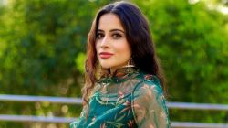 “टीका करायची असेल तर…”, धर्म आणि नाव बदलल्याच्या दाव्यावर उर्फी जावेदने व्यक्त केला संताप; ट्रोल करणाऱ्याबद्दल म्हणाली…