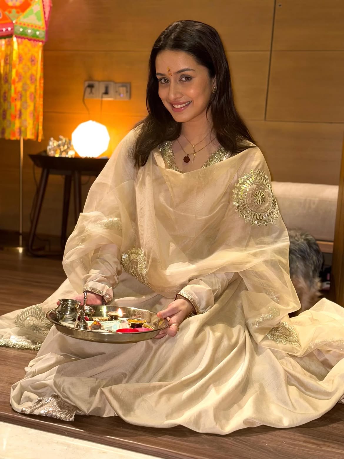 Shraddha Kapoor stylish outfit look