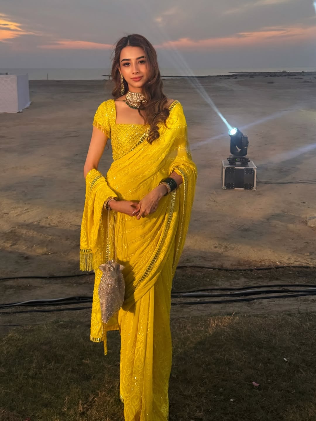 Tanishka Pawar pink saree photo
