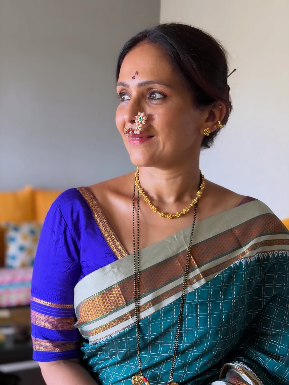Aishwarya Narkar saree look photos