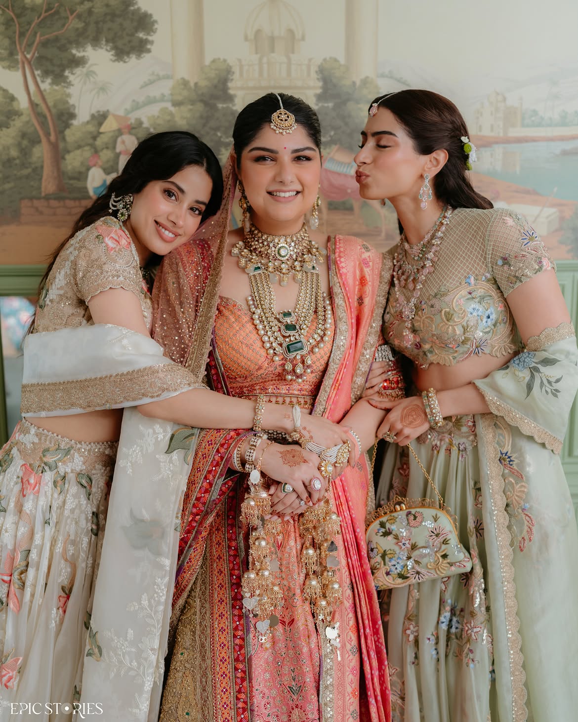 Anshula Kapoor wedding sister looks Photos