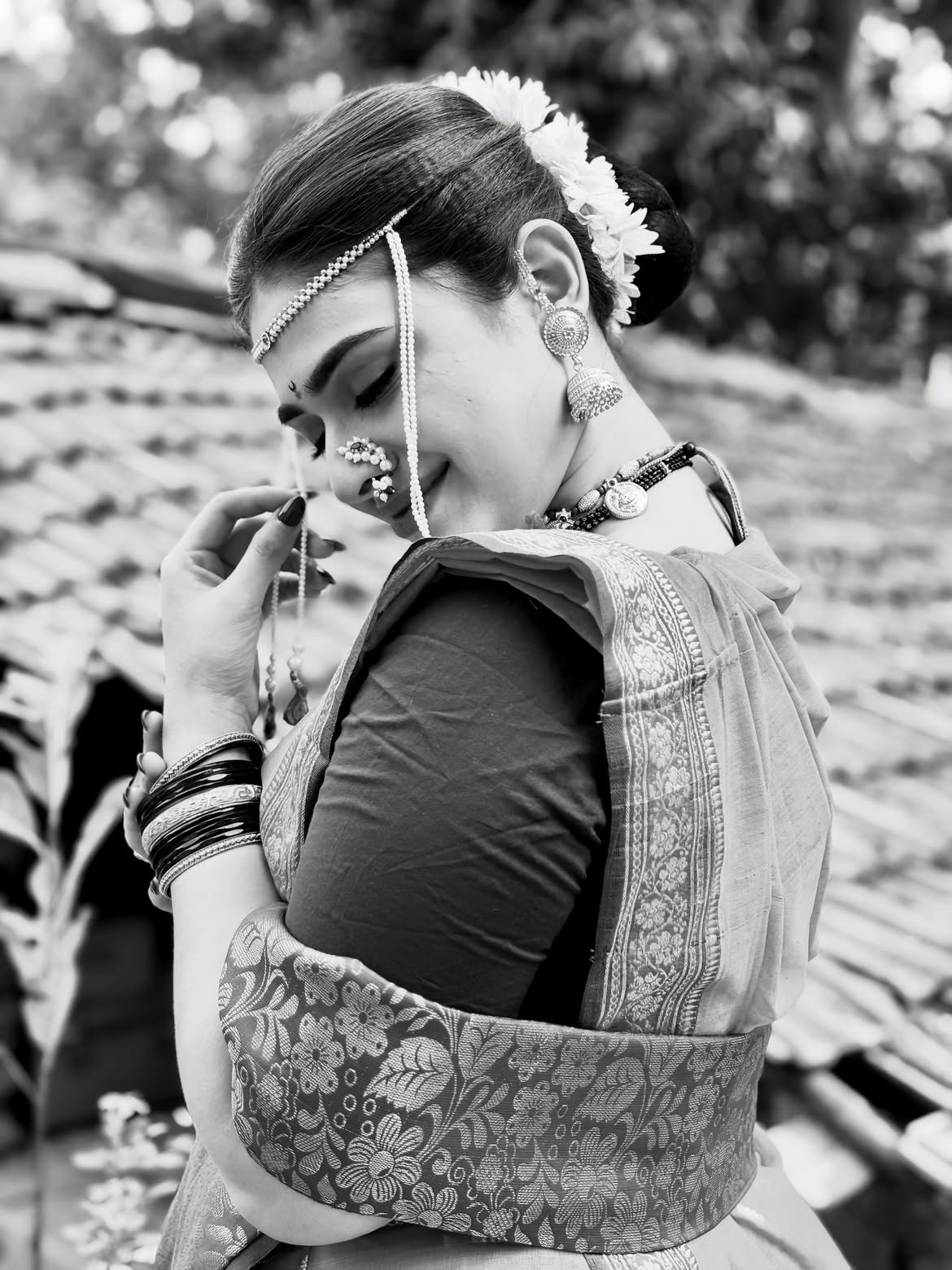 Aishwarya Shete nauvari saree bride look photoshoot