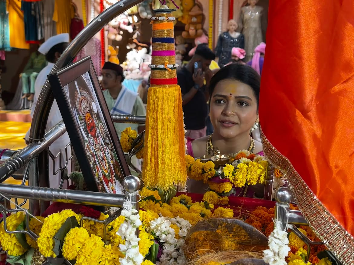 Deepa Choudhary Jejuri Khandoba post