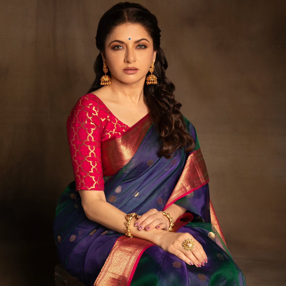 bhagyashree beautiful royal look in saree