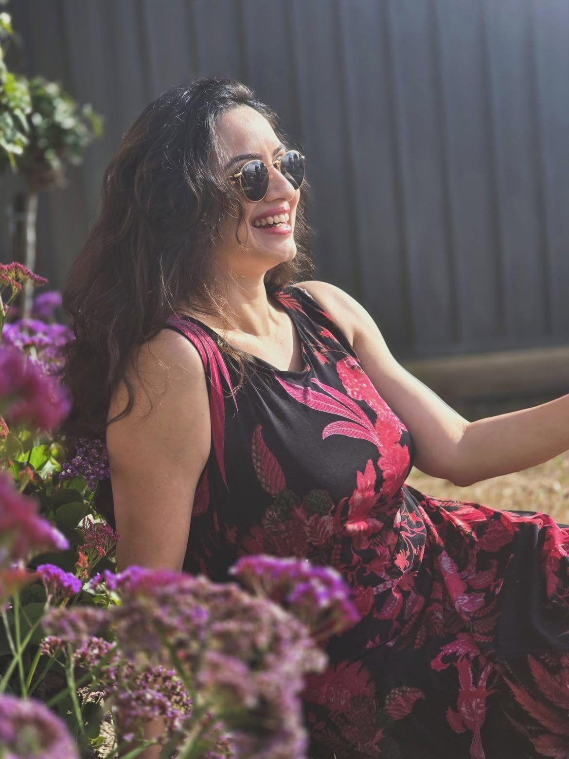 Shruti Marathe shares new glamorous photos