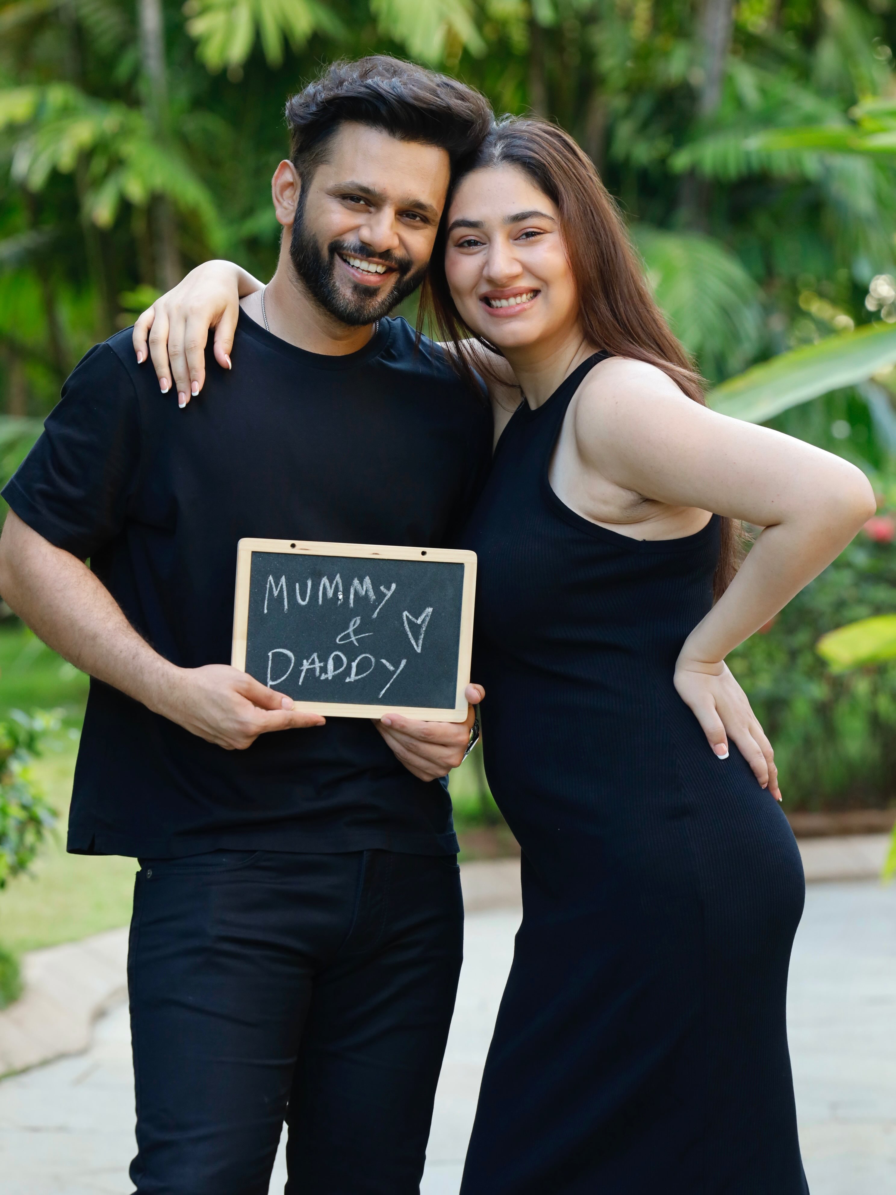 Rahul Vaidya and Disha Parmar celebrate 5 years of marriage