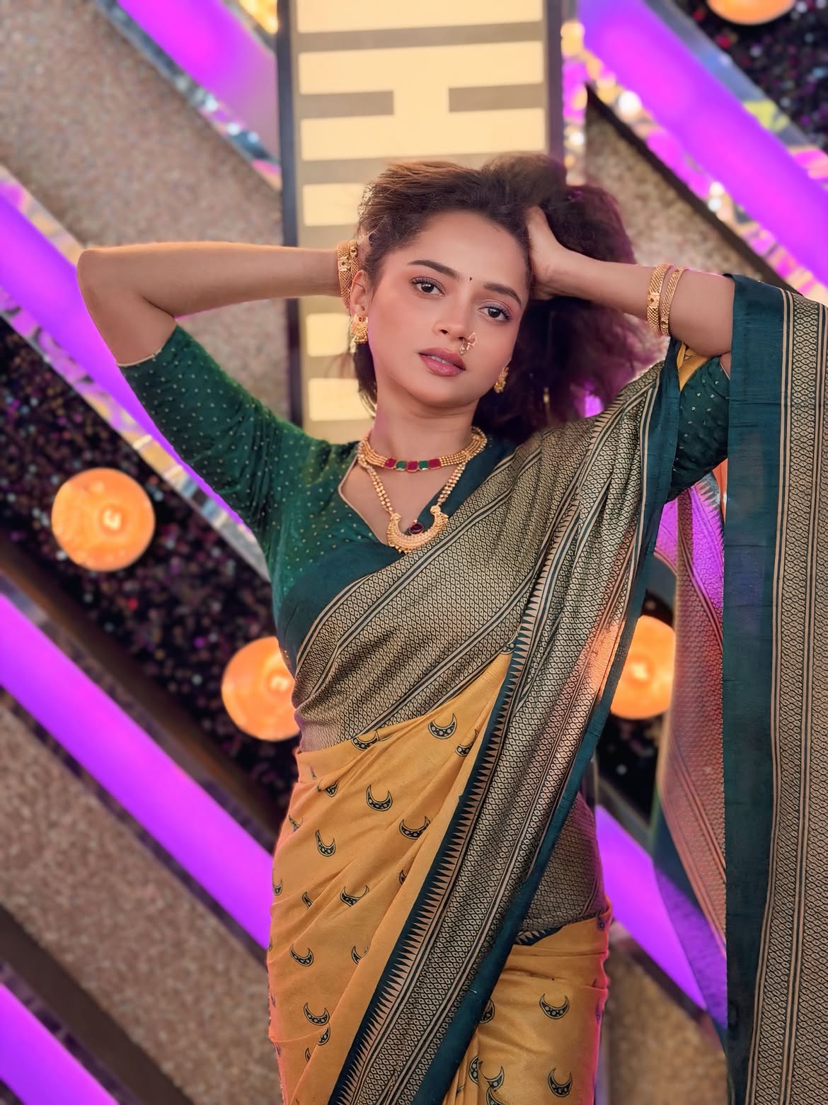 Shivali Parab pink saree photos