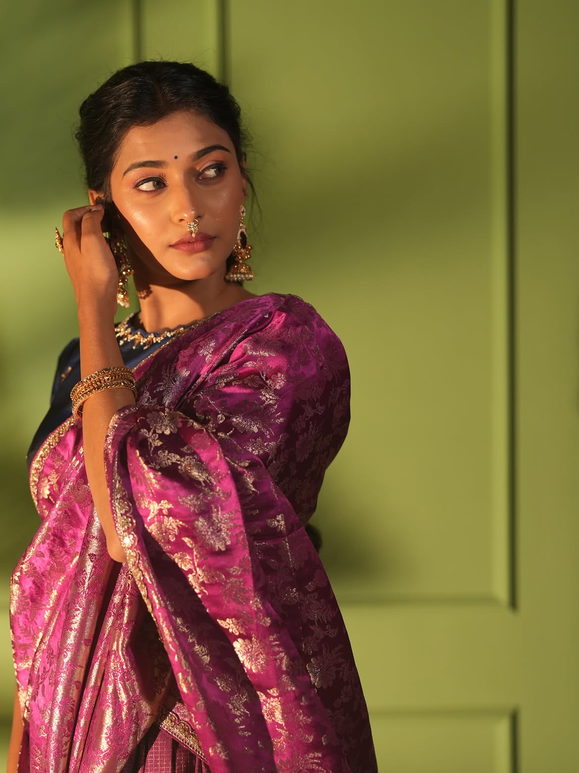 Shivani Mundhekar South Indian look