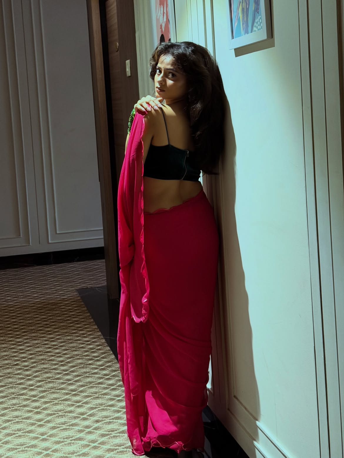 Shivali Parab pink saree photos