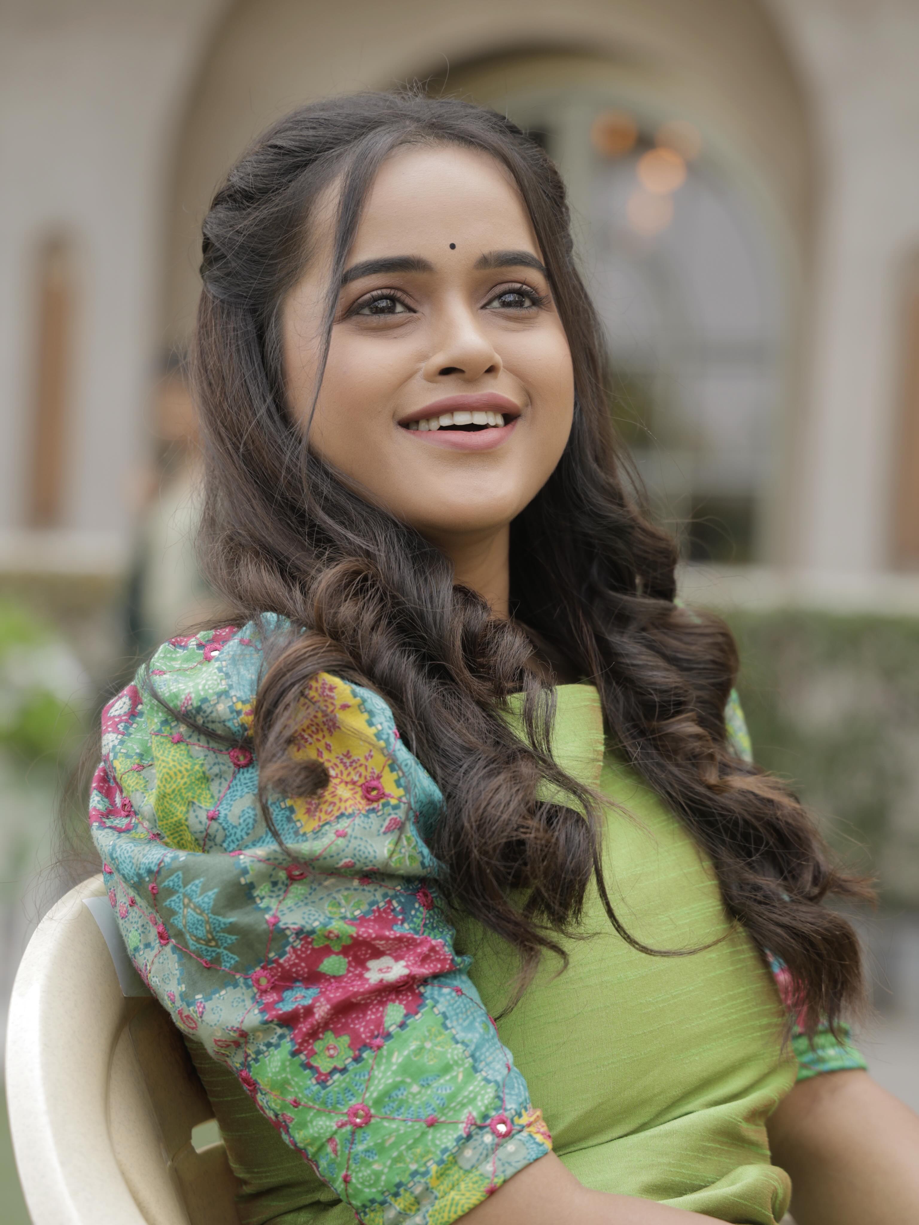Chinmayee Salvi Maheshwari Saree Look