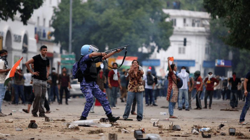 Unrest at Connaught Place in New Delhi in on Monday. (Express photo by Gajendra Yadav)