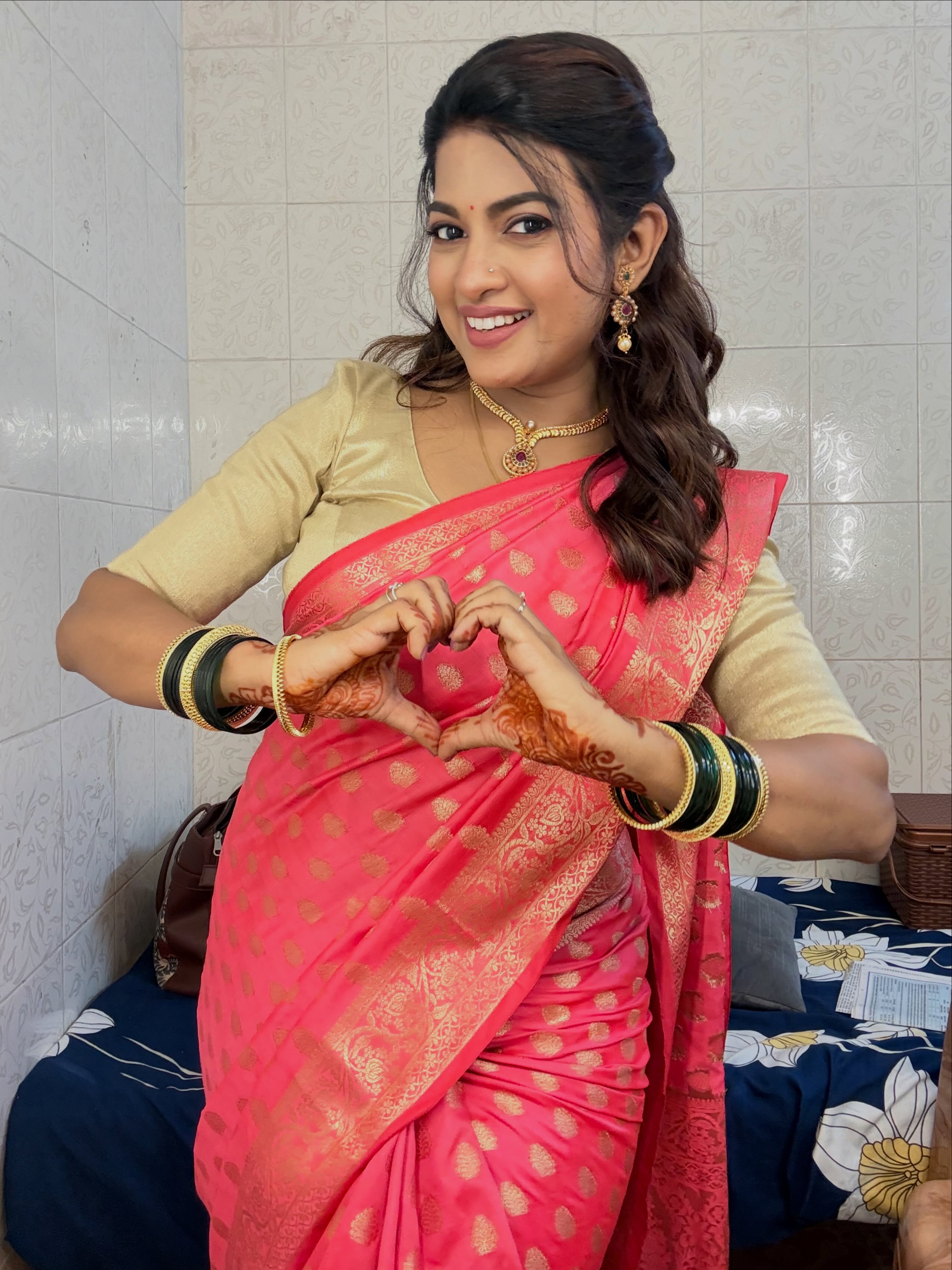 Dhanashri Kadgaonkar Pink Saree Look