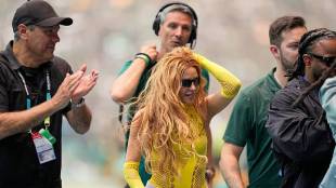 shakira to perform at fifa world cup final