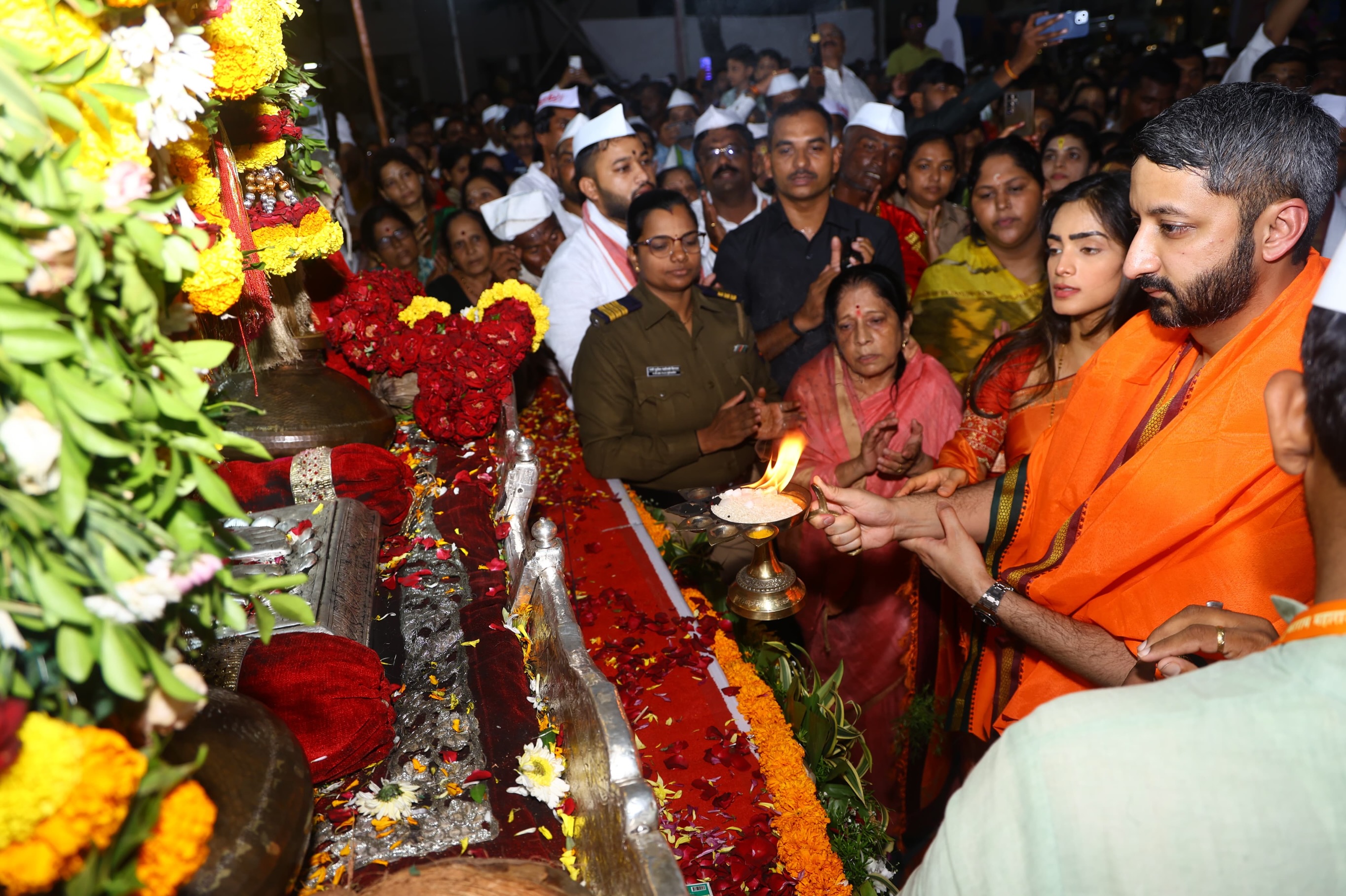 Jay Pawar Rutuja Pawar At Wari 2026