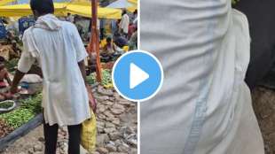 Man Wears Kurta Made Of Railway Bedsheet Video Viral