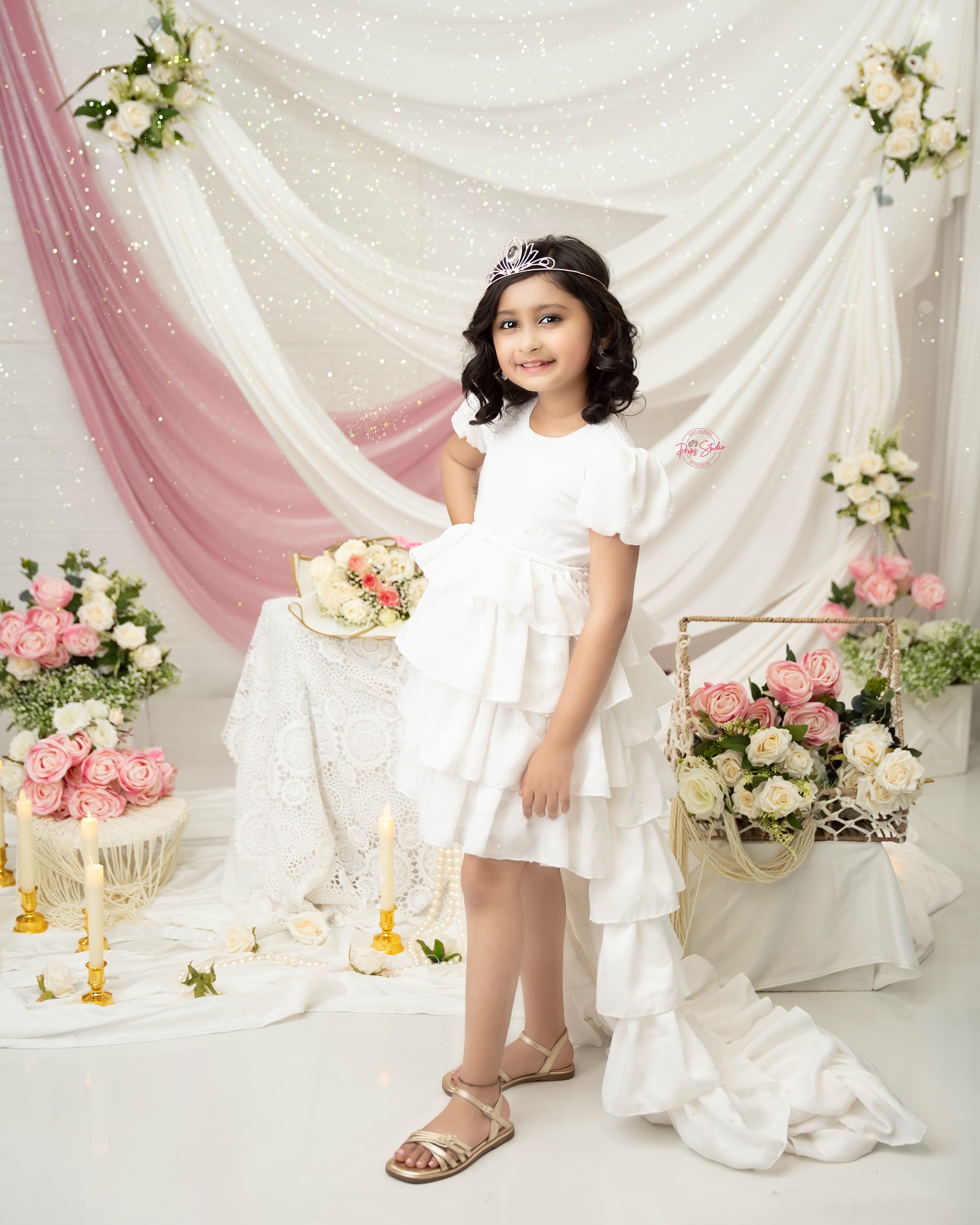 Myra Vaikul Mardini Movie Look