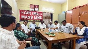 Surrendered Naxal leaders political entry Gadchiroli | CPI ML Mass Line Hyderabad Marx Bhavan meeting | Former Naxalites Devji Damodar Malla Rajireddy | Maharashtra Telangana border left politics news