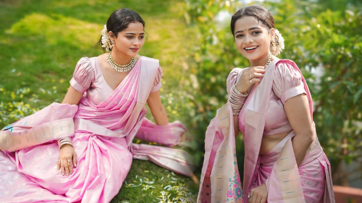http://Shivali%20Parab%20pink%20saree%20photos