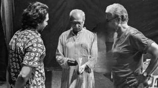 Eka Natacha Mrutyu Marathi Play | Mahesh Elkunchwar Writer Atul Pethe Director | Abhay Mahajan Actor Pune Theatre Box | Nagpur Rangmandap Theatre Opening Show Vidyadhar Kulkarni