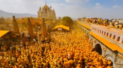 जेजुरीत रसायनयुक्त भंडाऱ्याची विक्री ?