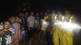 Virar Police rescue operation at Papadkhind hill | Trekkers lost route Virar breaking news | Palghar police dial 112 emergency response | Monsoon trekking rescue operation Maharashtra | Kalpesh Bhoir reporter