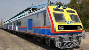 Mumbai western railway ac local marathi language row | Passenger Tukaram Mengade detained Andheri RPF station | Marathi Ekikiran Samiti protest against western railway Mumbai | Mumbai local train ticket checker hindi marathi dispute
