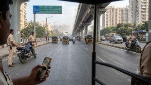 Thane Eastern Express Highway police patrolling | Mobile snatching gangs in Thane Mumbai | Thane crime news updates Loksatta | Naupada Rabodi Kalwa police station crime data
