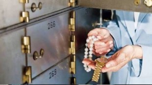 Bank Locker Safety Rules | Public Sector Banks Locker Theft Data | RBI Bank Locker Compensation Policy | Bank Locker Security Guidelines India