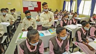 Navi Mumbai Municipal Corporation School Uniform Delay | NMMC School Students Uniform Issue Mafatlal Industries | NMMC Education Deputy Commissioner Sangharatna Khillare | Mayor Sujata Patil NMMC School Uniform Controversy