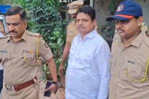 Ramesh Mhatre Kalyan Dombivli Corporation Disqualification | Shinde Sena Corporator Ramesh Mhatre Case | KDMC Commissioner Abhinav Goyal Decision | Kalyan Dombivli Illegal Construction News