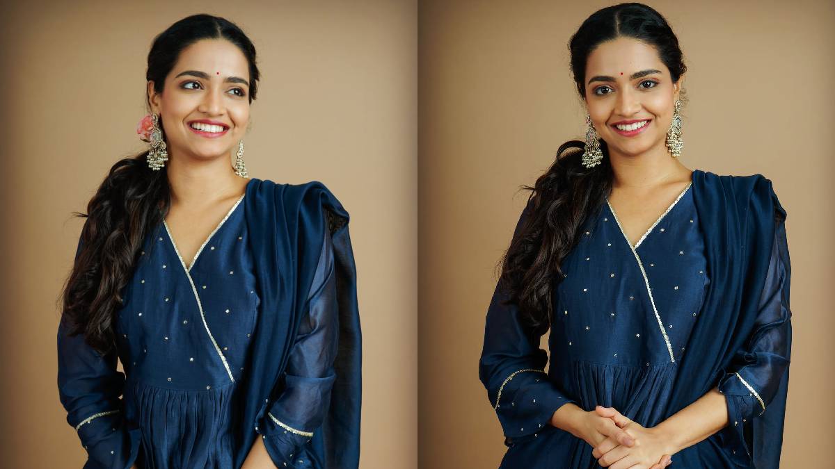 http://vallari%20viraj%20in%20blue%20dress