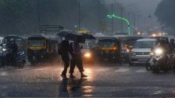 Mumbai Rain Alert : मुंबईत पुढील तीन तास मुसळधार पावसाची शक्यता; उपनगरात पावसाचा जोर अधिक