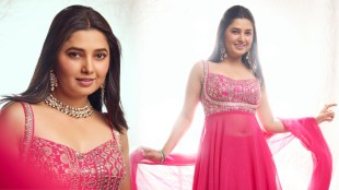 Prajakta Mali Pink Dress Look