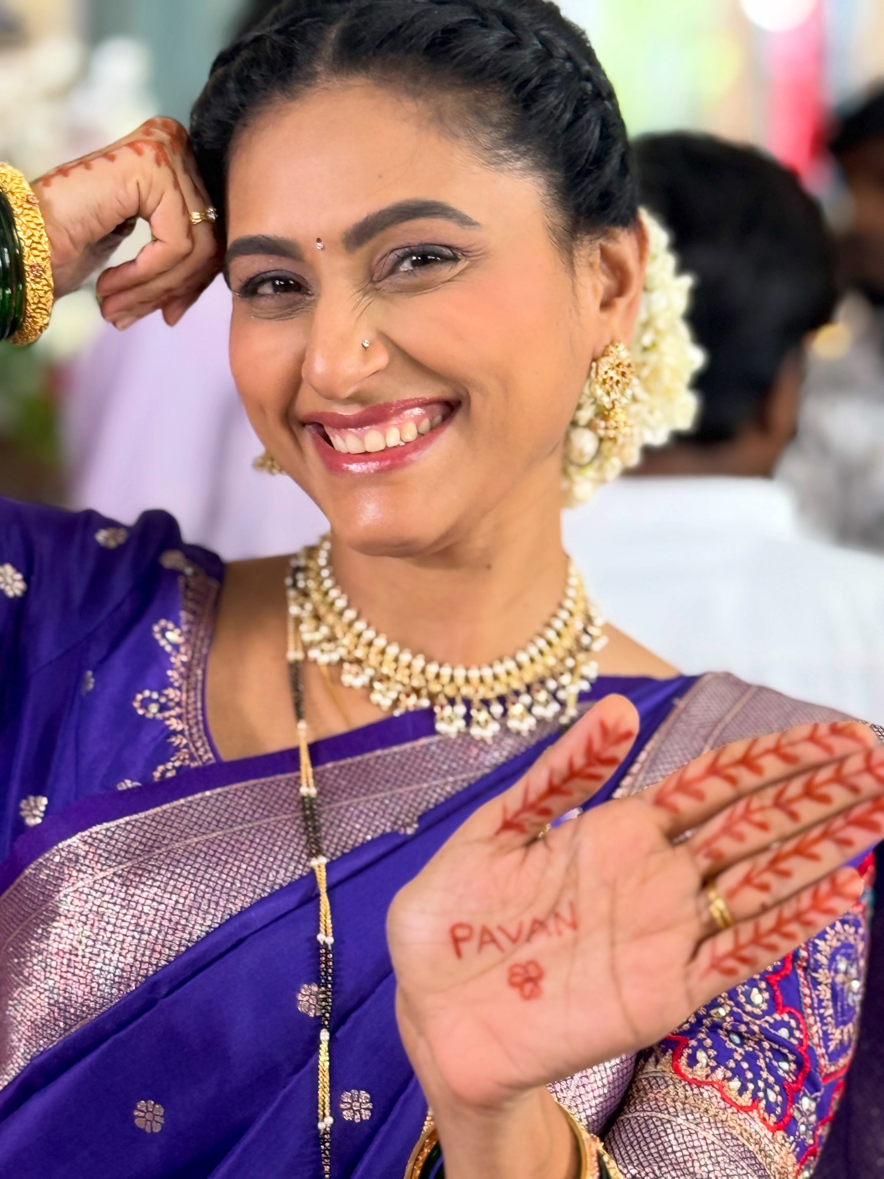 Reshma Shinde Blue Paithani Saree Look