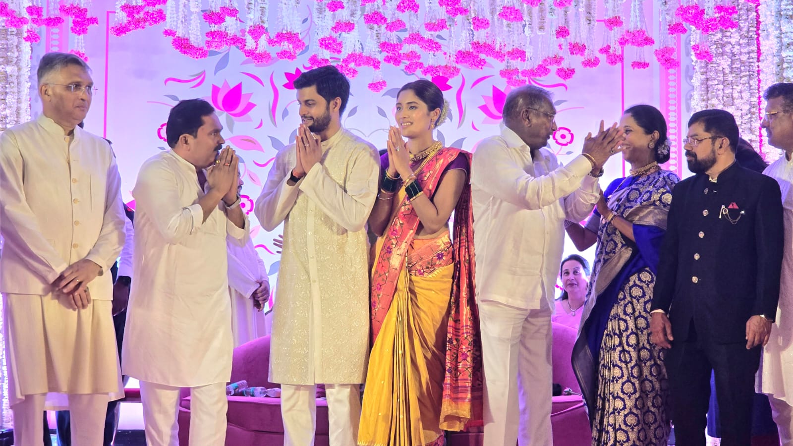 Revati Sule Sarang Lakhani Wedding Reception Political Guest 
