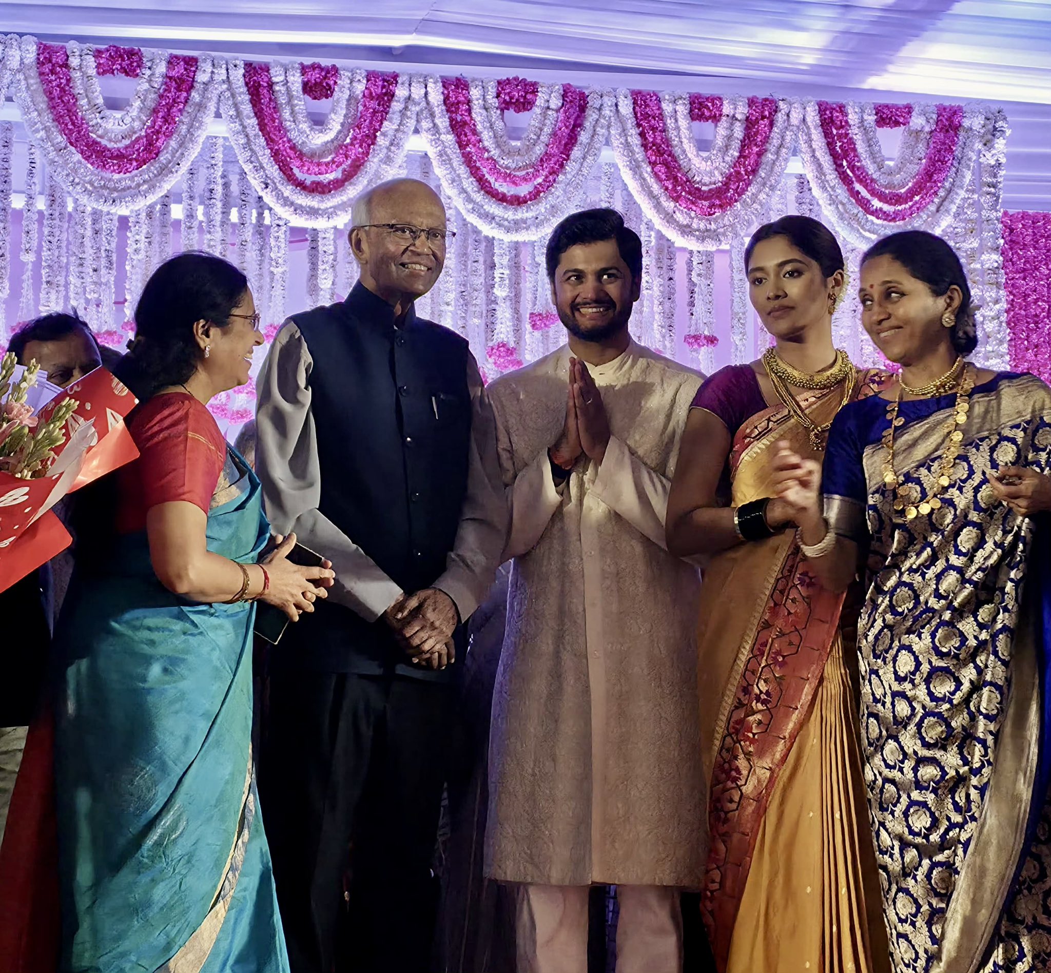 Revati Sule Sarang Lakhani Wedding Reception Political Guest 