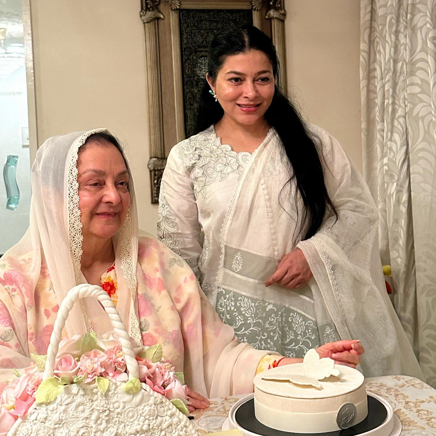 Sachin Ahir Family Wife Sangeeta Ahir Information