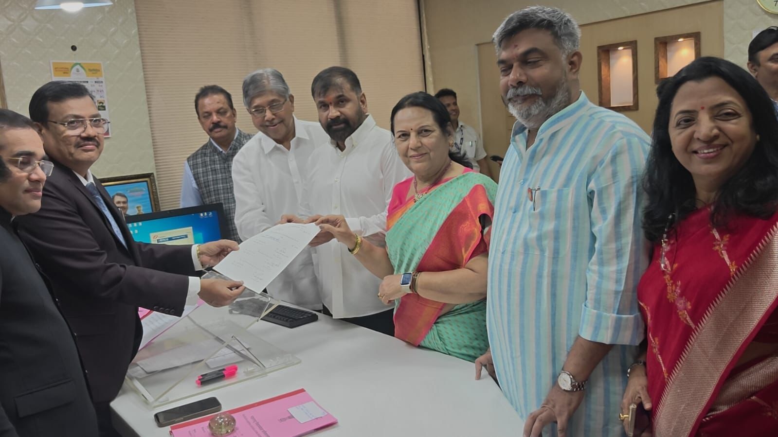 Sachin Ahir Family Wife Sangeeta Ahir Information