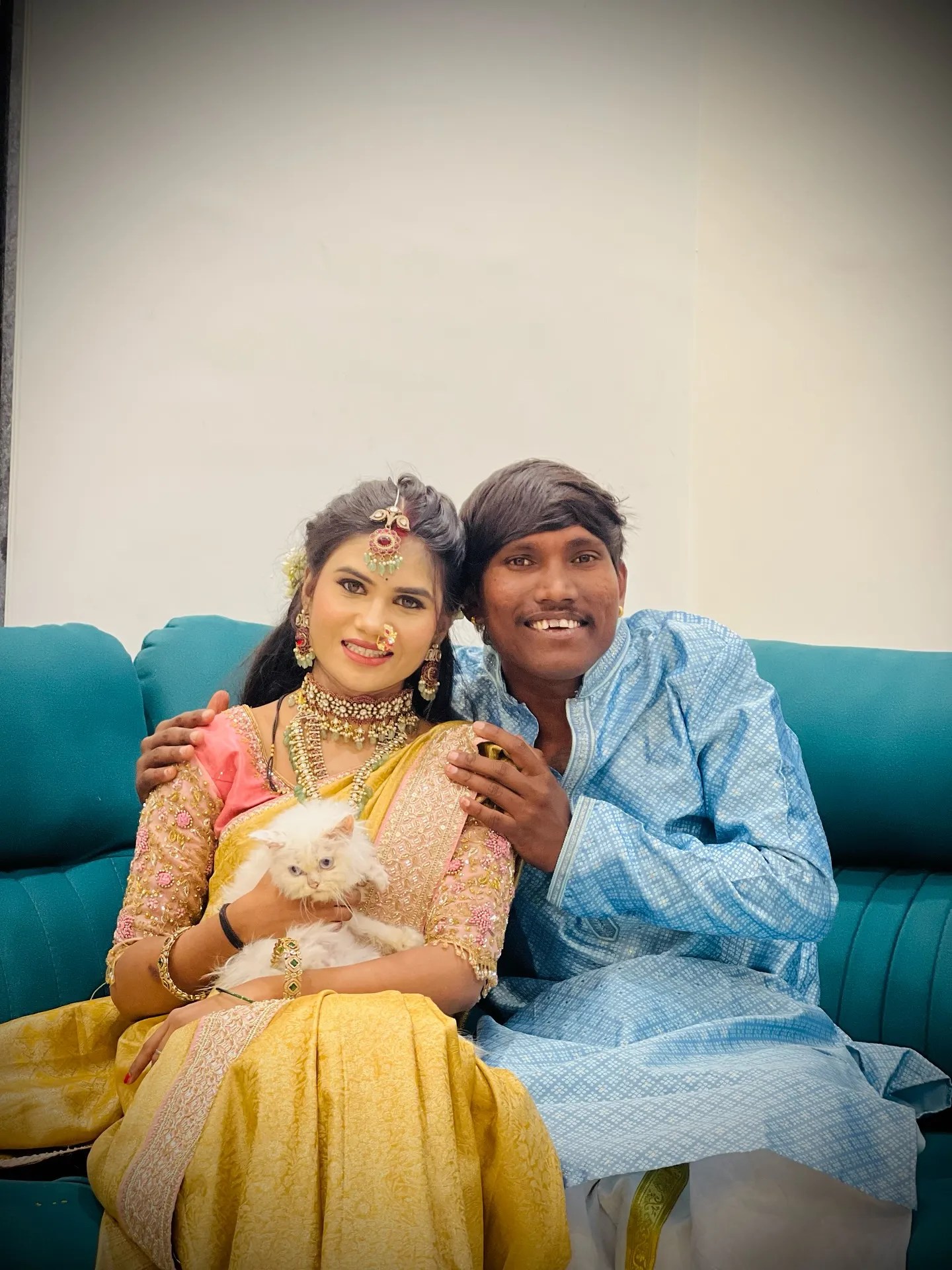 Suraj Chavan wife Sanjana maternity photoshoot