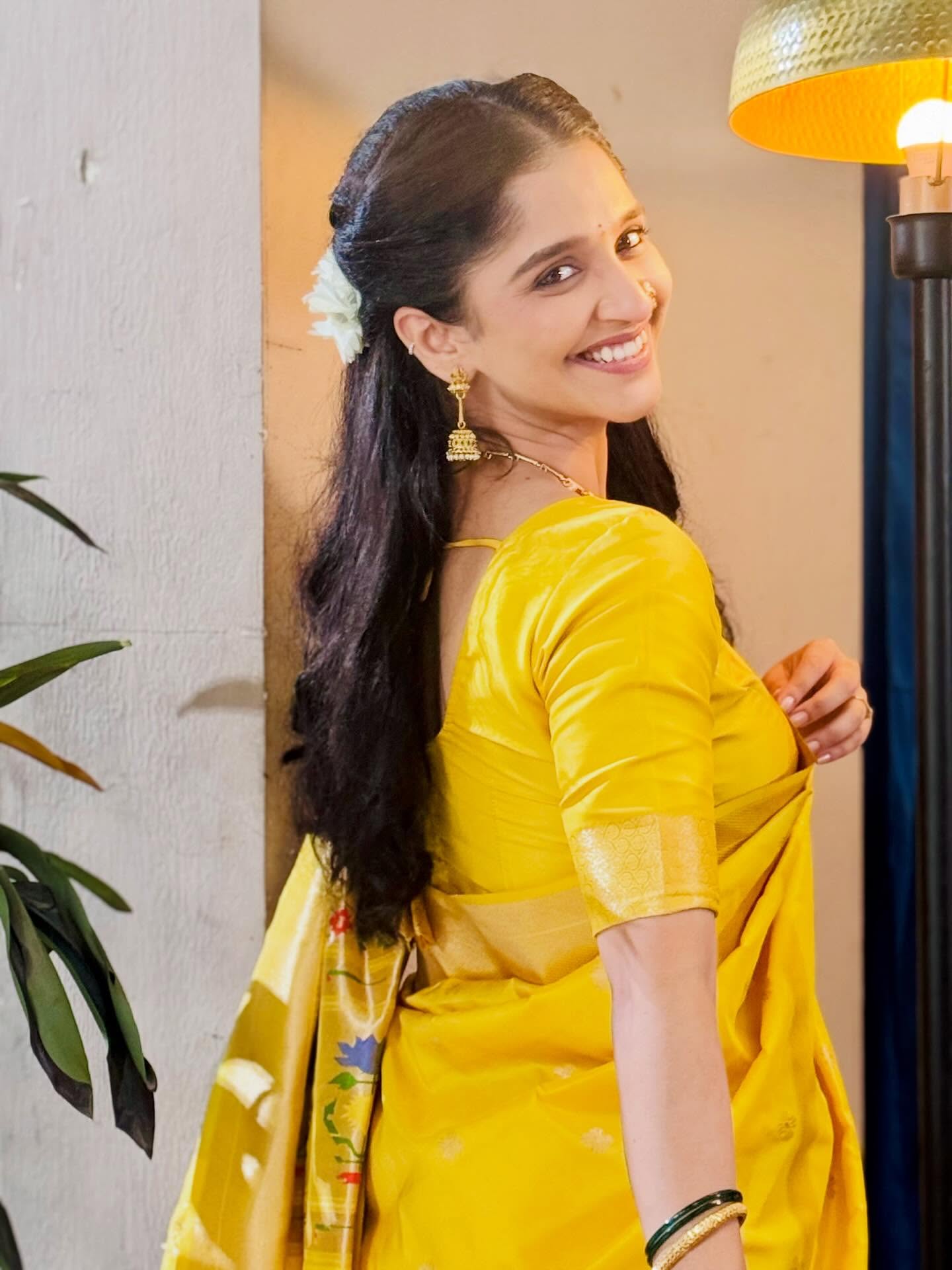 Shivani Sonar Stylish Look Photoshoot