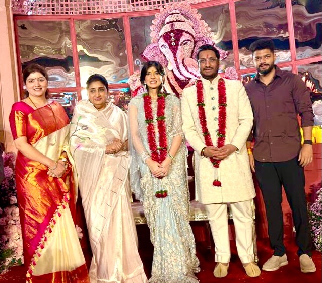 Sunetra Pawar Look At Parth Pawar Engagement 
