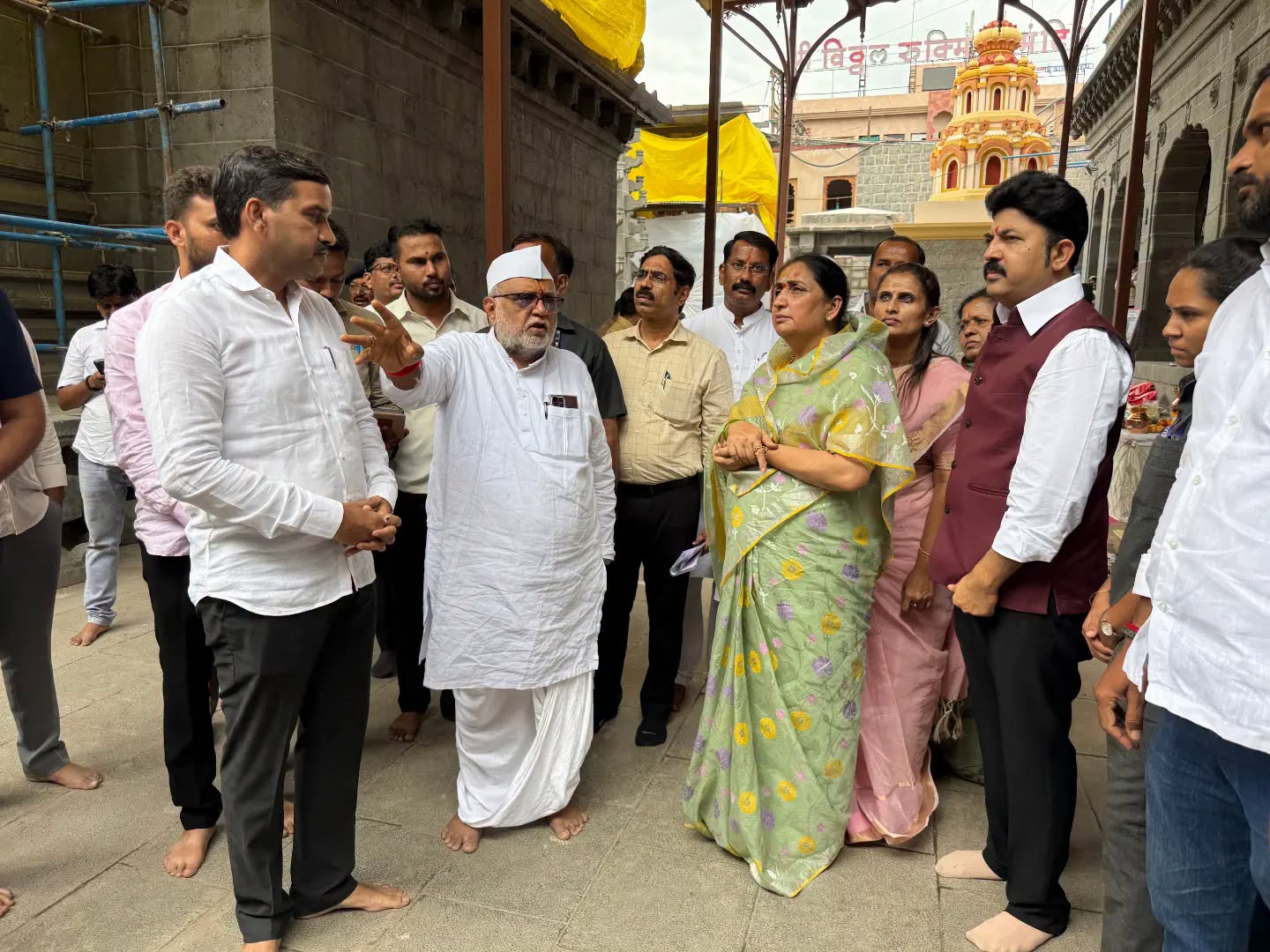 Sunetra Pawar Vitthal Rukmini Mandir Pandharpur