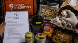 Swiggy इन्स्टामार्टला मोठा दणका! FSSAI कडून ९ नोटिसा; सडलेली अंडी आणि कालबाह्य उत्पादने विकल्याचा आरोप