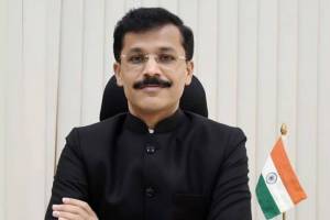 ias tukaram mundhe statement on retirement | tukaram mundhe public service nagpur news | senior ias officer tukaram mundhe instagram post | maharashtra political social buzz on tukaram mundhe