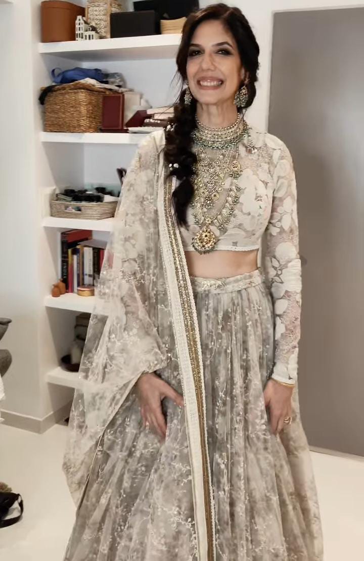 Aamir Khan wife wedding look